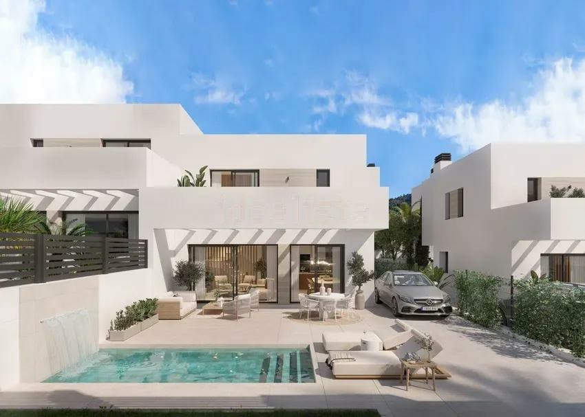 3-bedroom Semidetached In Alhaurín De La Torre, Spain (258 M²)