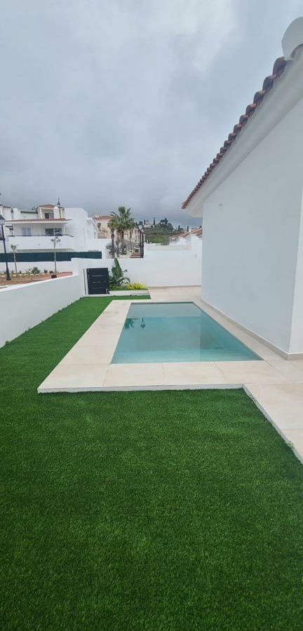 4-bedroom Villa In Mijas, Spain (219 M²)