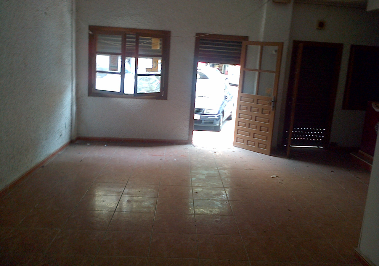 1-bedroom Shop In Málaga, Spain (91 M²)