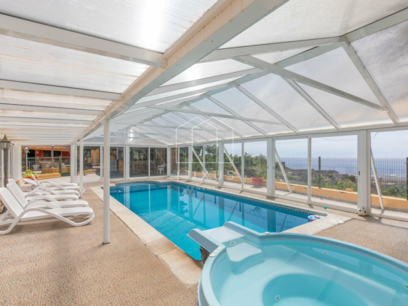 5-bedroom Villa In Arafo, Spain (225 M²)