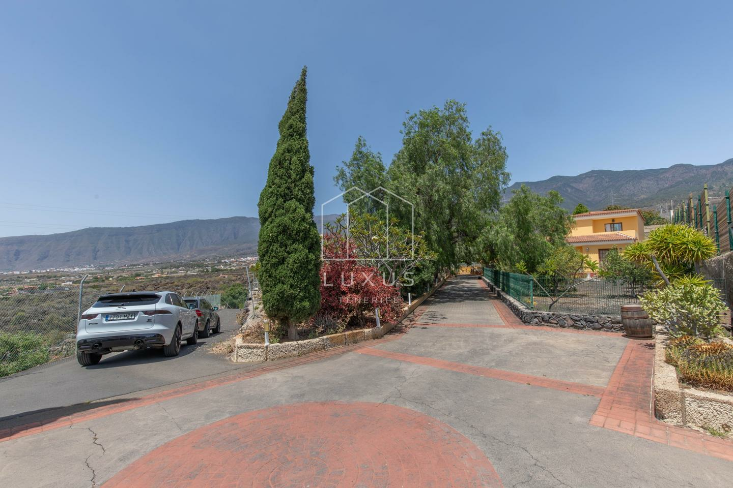 4176752-a4fe1448-88f2b4 5-bedroom Villa In Arafo, Spain (225 M²)