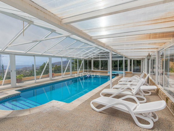 5-bedroom Villa In Arafo, Spain (225 M²)