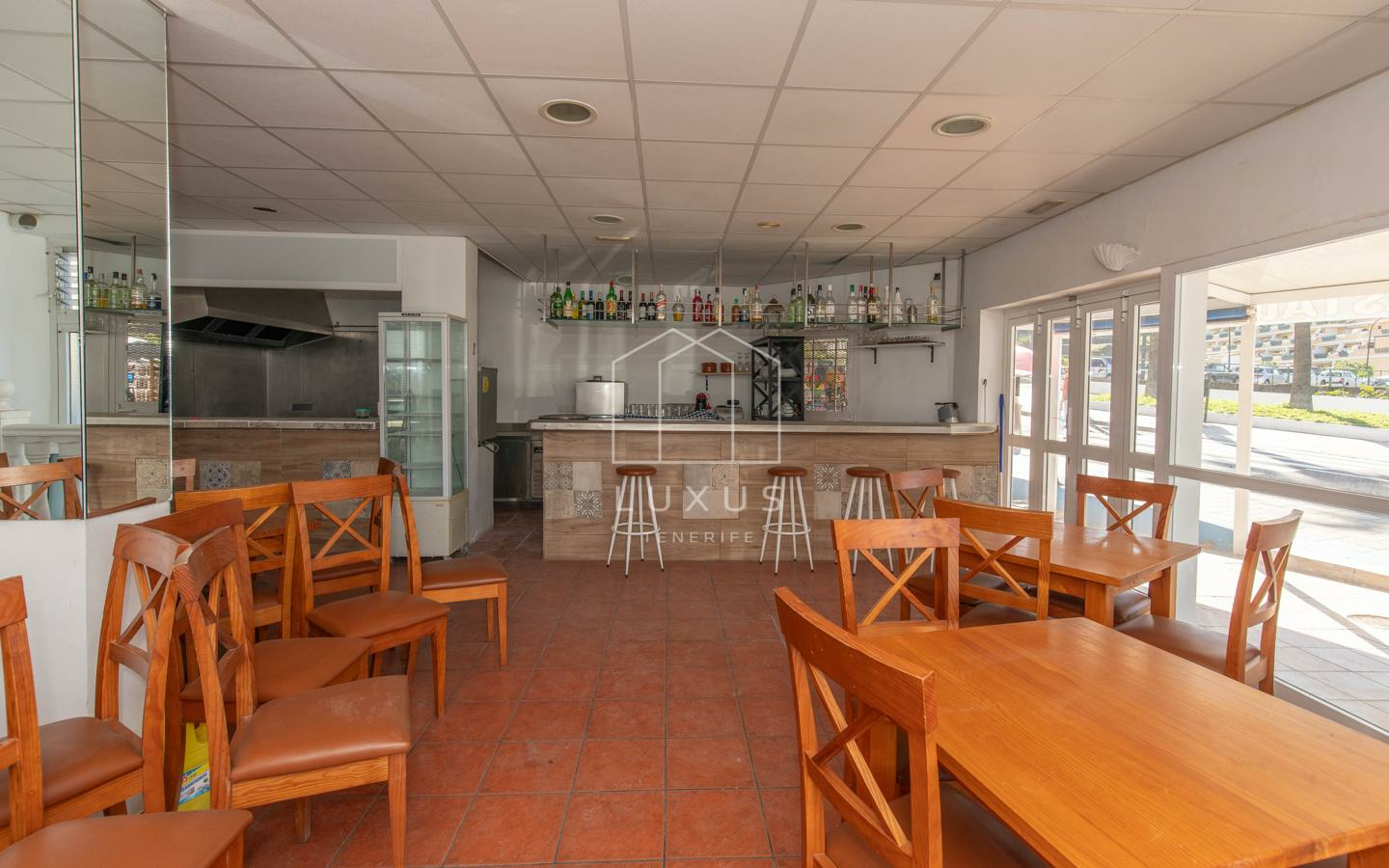 2-bedroom Shop In Puerto De La Cruz, Spain (130 M²)