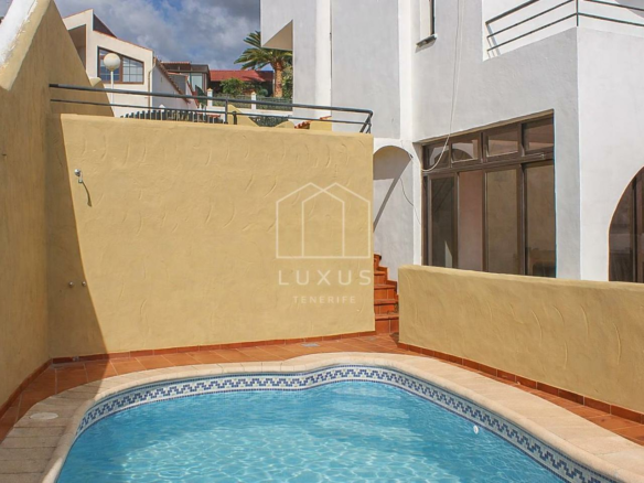 4-bedroom Villa In Barranco Hondo, Spain (373 M²)