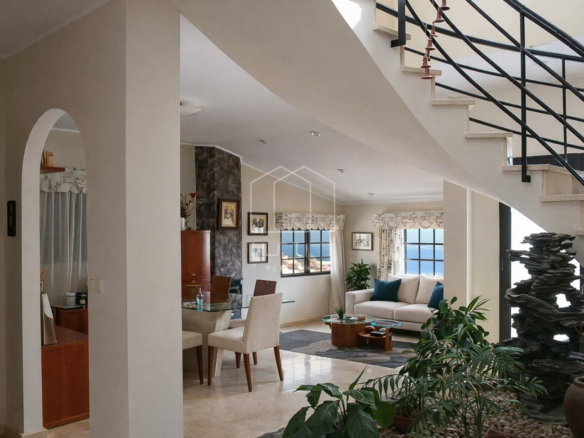 4-bedroom Villa In Barranco Hondo, Spain (373 M²)