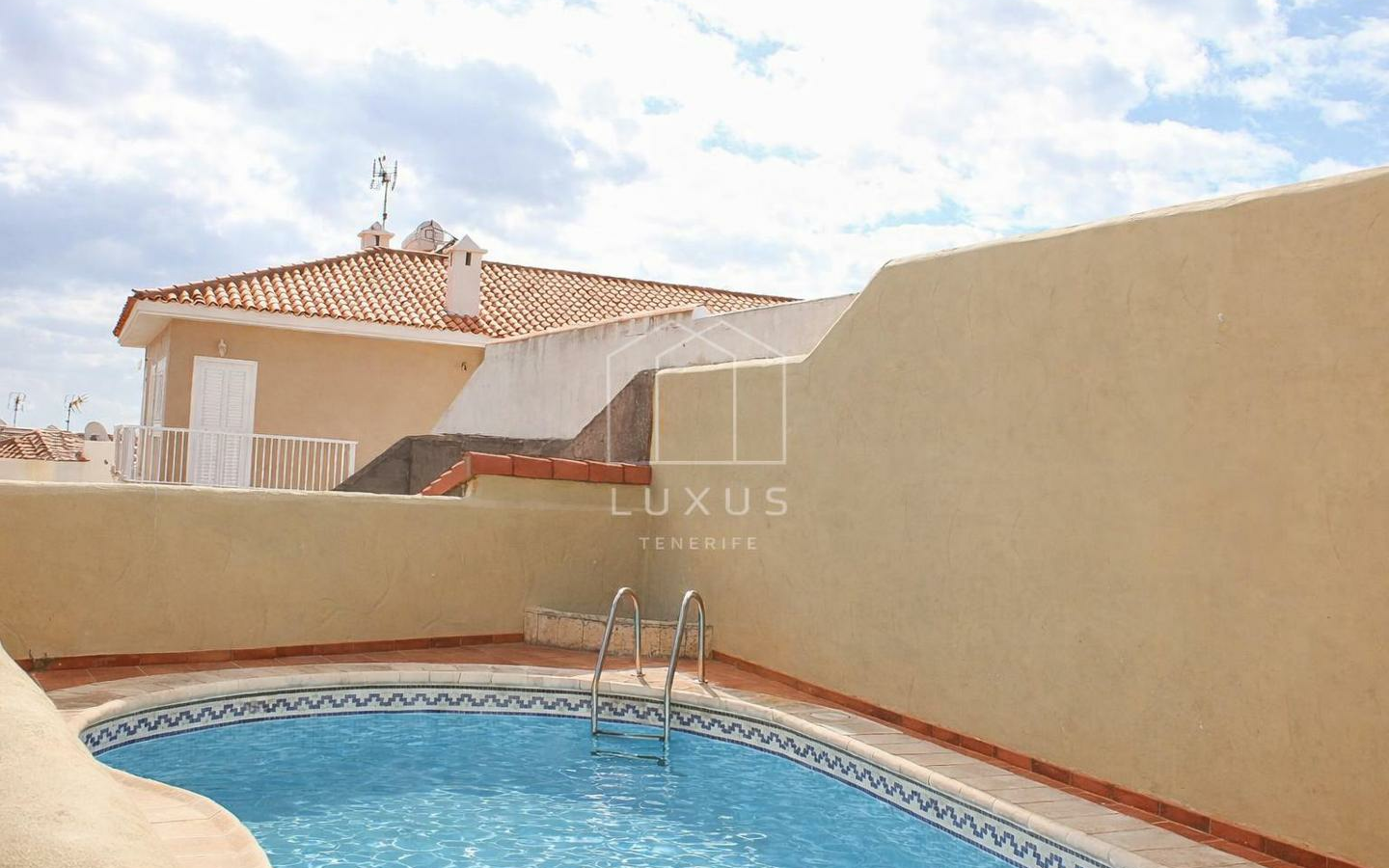 4-bedroom Villa In Barranco Hondo, Spain (373 M²)