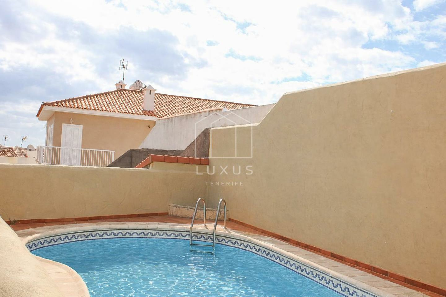 4-bedroom Villa In Barranco Hondo, Spain (373 M²)