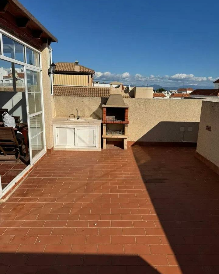 4-bedroom Flat In Torremolinos, Spain (185 M²)