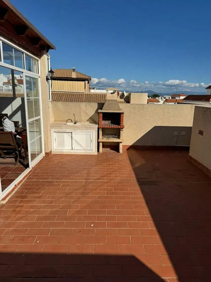 4226488-23e1bbae-c8210a 4-bedroom Flat In Torremolinos, Spain (185 M²)
