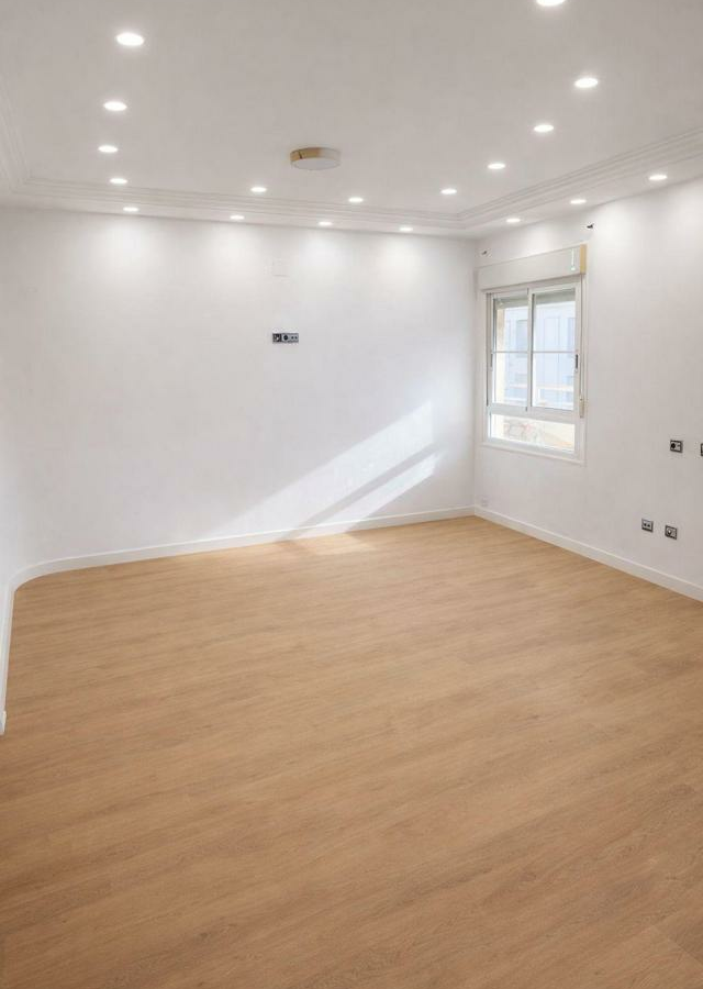 4-bedroom Flat In Torremolinos, Spain (185 M²)