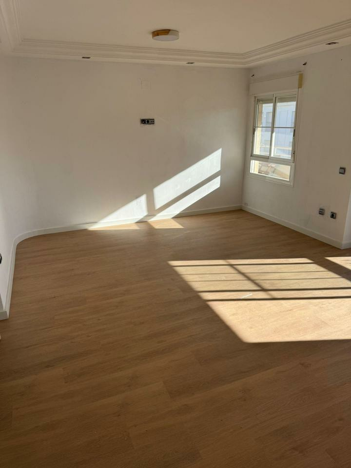 4226488-93530622-419913 4-bedroom Flat In Torremolinos, Spain (185 M²)
