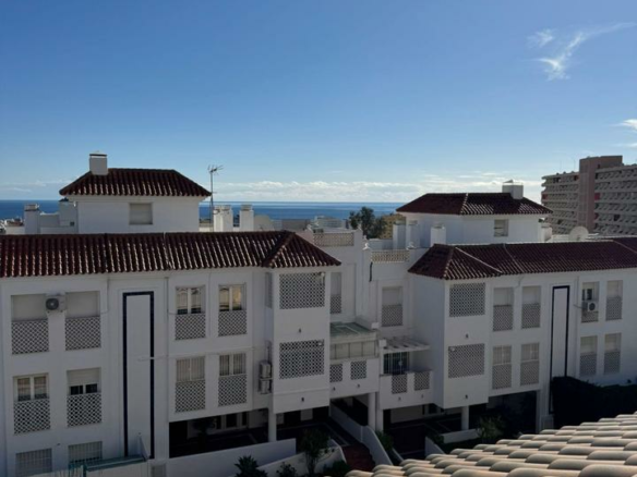 4-bedroom Flat In Torremolinos, Spain (185 M²)