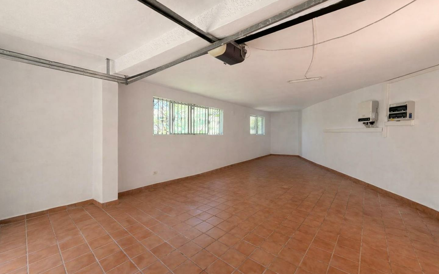 2-bedroom Villa In Puerto De La Cruz, Spain (215 M²)