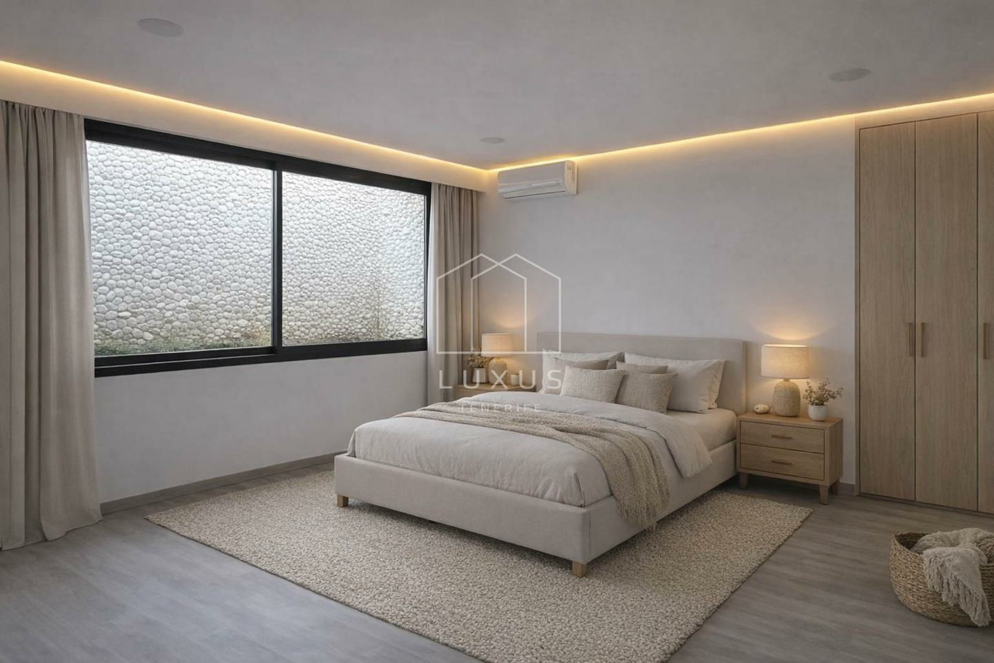 4-bedroom Villa In Costa Adeje, Spain (308 M²)