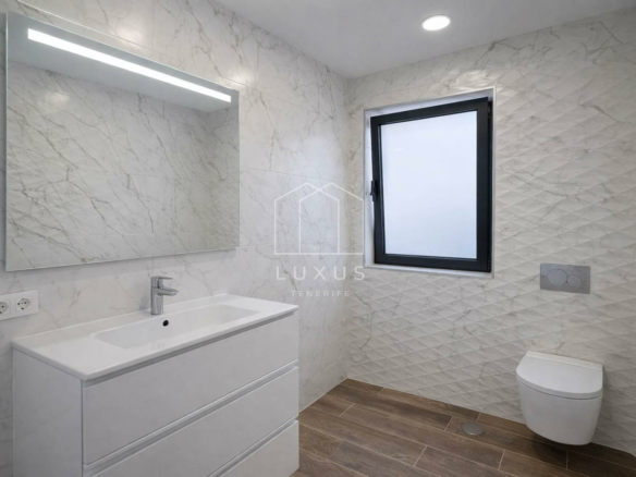 4-bedroom Villa In Costa Adeje, Spain (308 M²)