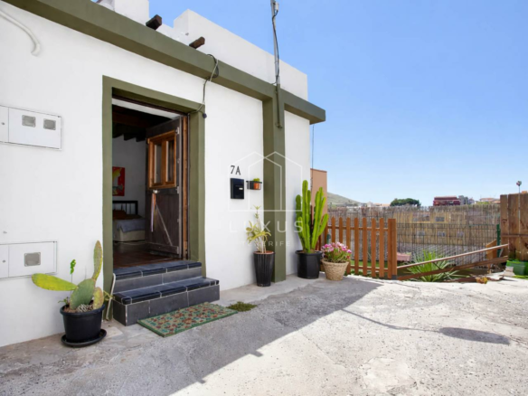 1-bedroom Villa In Granadilla, Spain (125 M²)