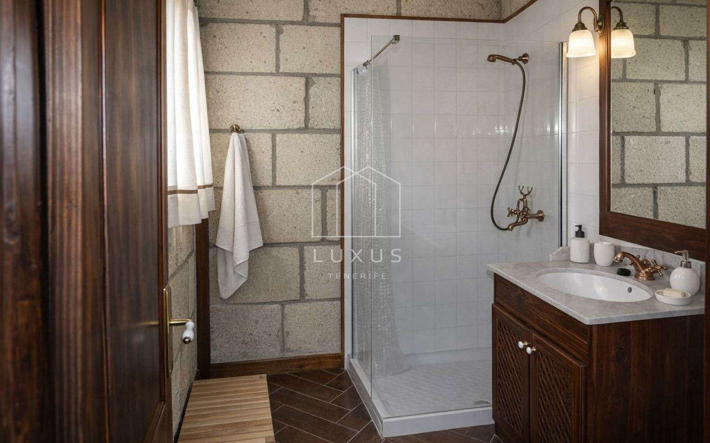 1-bedroom Country House In Granadilla, Spain (90 M²)