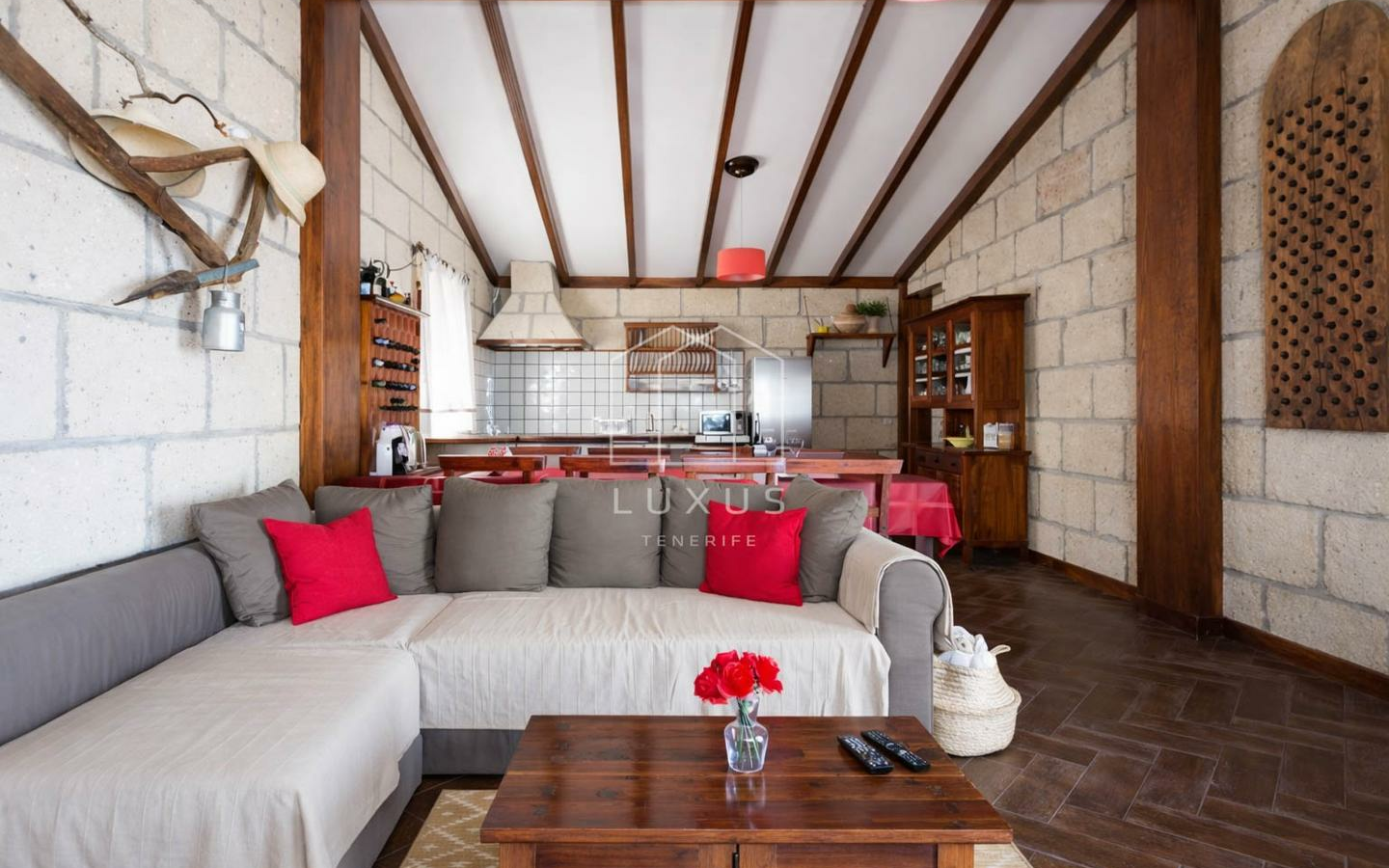 1-bedroom Country House In Granadilla, Spain (90 M²)