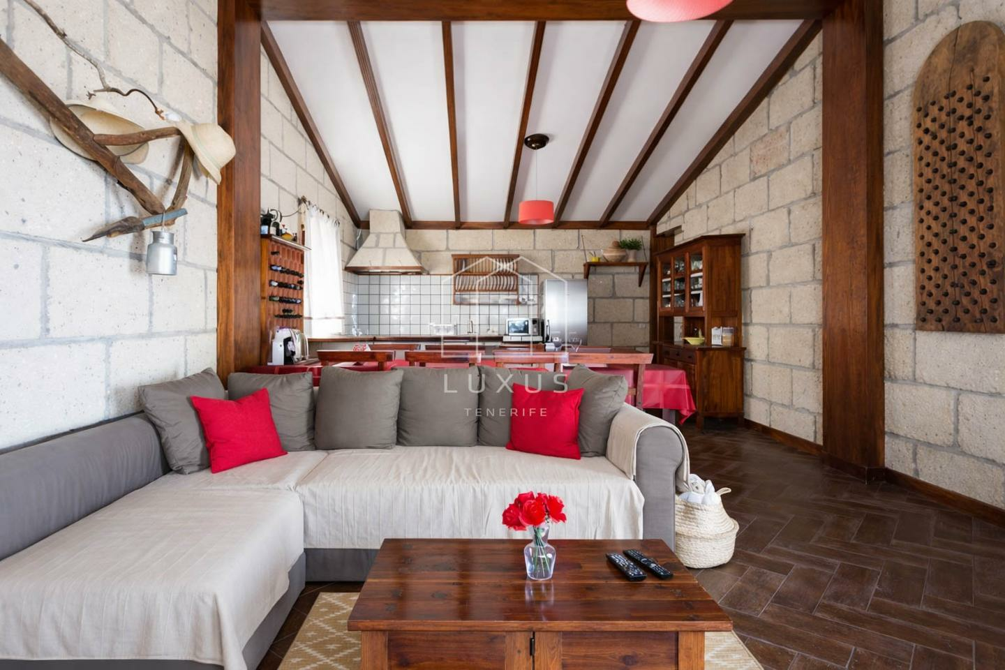 1-bedroom Country House In Granadilla, Spain (90 M²)