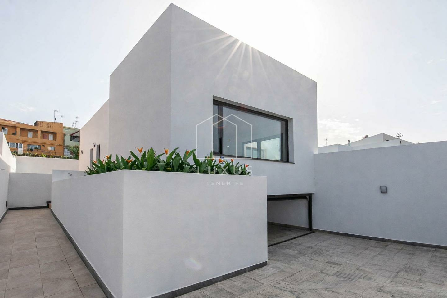 4244086-01dc46b8-add32e 3-bedroom Villa In El Sauzal, Spain (195 M²)