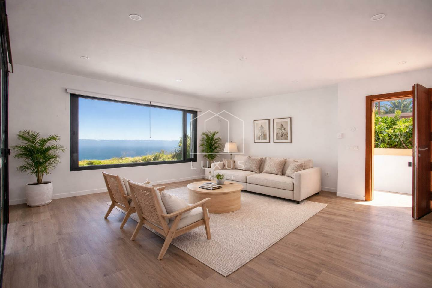 4244086-5d45264d-a37bc2 3-bedroom Villa In El Sauzal, Spain (195 M²)