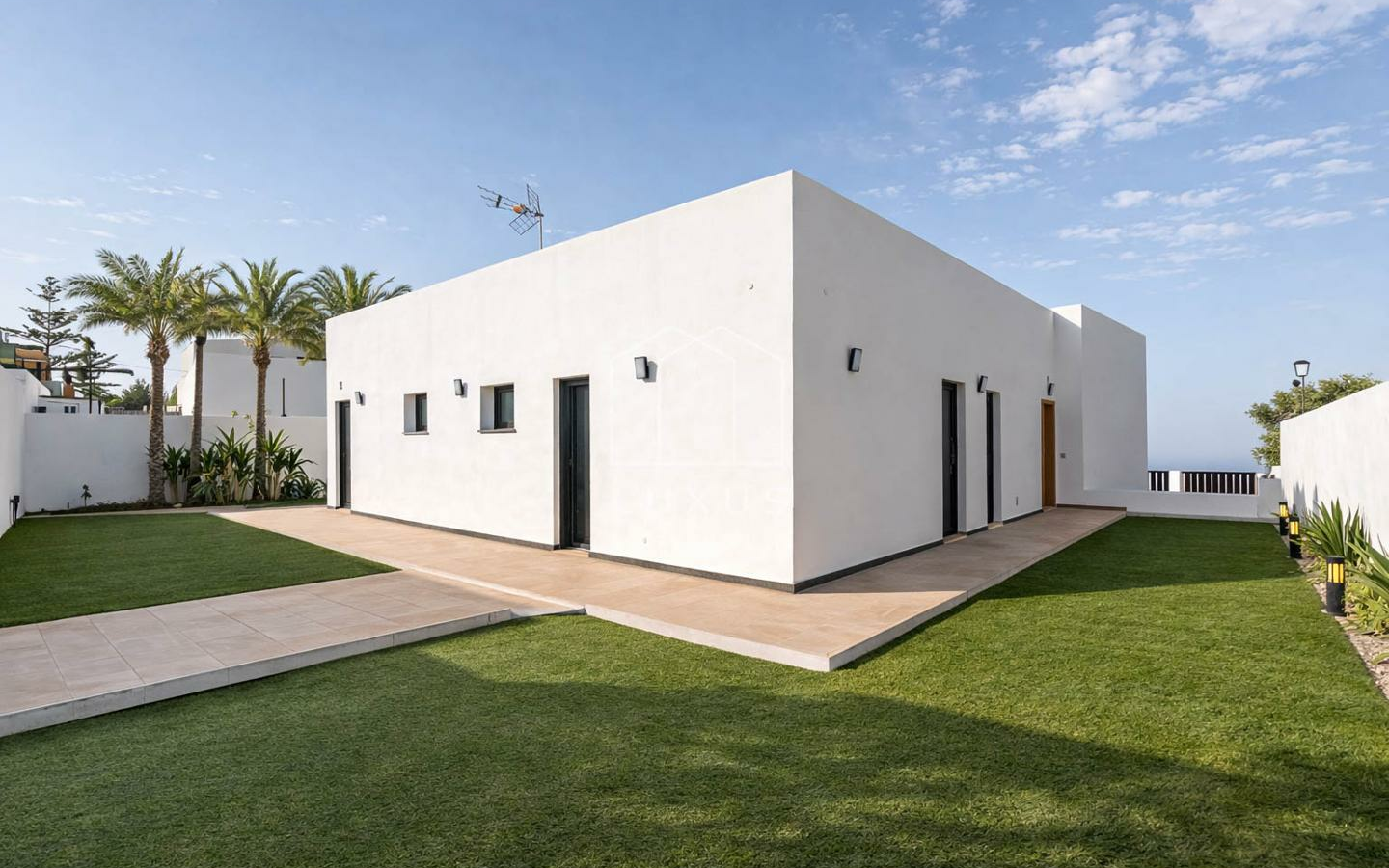 3-bedroom Villa In El Sauzal, Spain (195 M²)