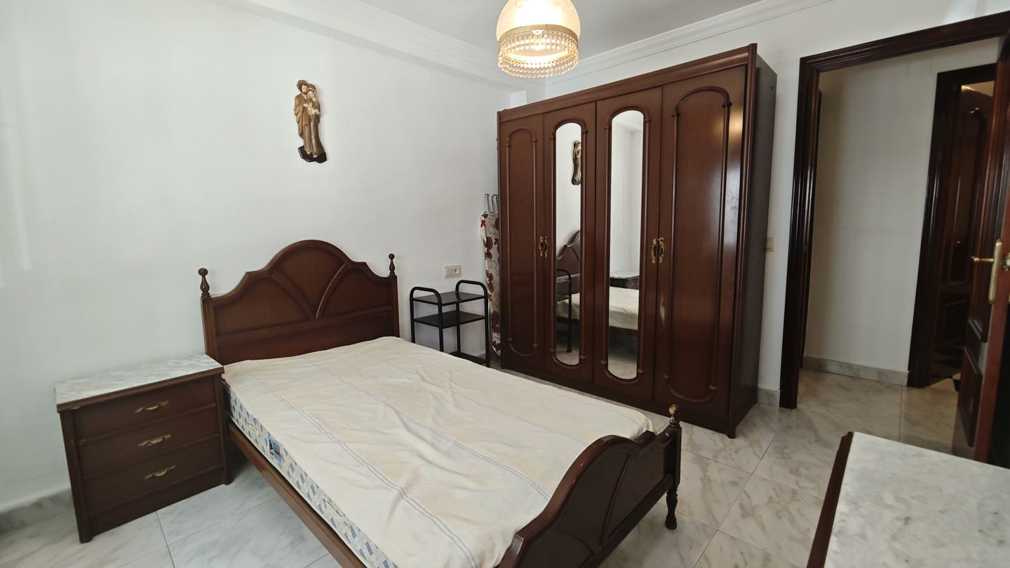 3-bedroom Flat In Málaga, Spain (80 M²)