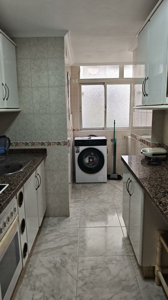 4283488-3a66b51e-067d3f 3-bedroom Flat In Málaga, Spain (80 M²)