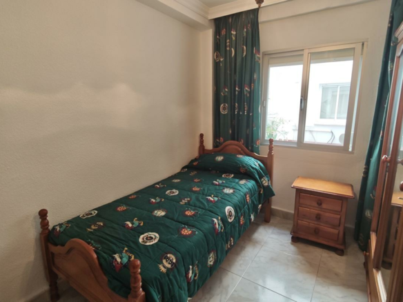 3-bedroom Flat In Málaga, Spain (80 M²)
