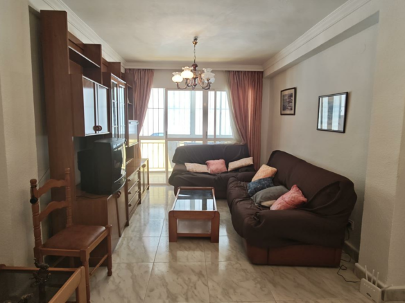 3-bedroom Flat In Málaga, Spain (80 M²)