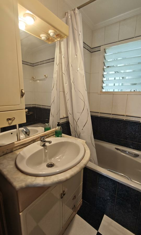 3-bedroom Flat In Málaga, Spain (80 M²)