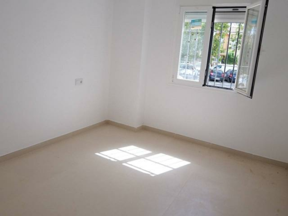 2-bedroom Flat In Ronda, Spain (68 M²)