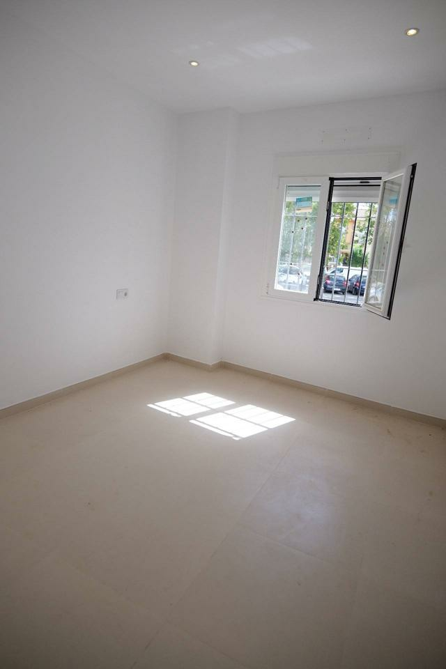4285346-2e887ceb-4099c9 2-bedroom Flat In Ronda, Spain (68 M²)
