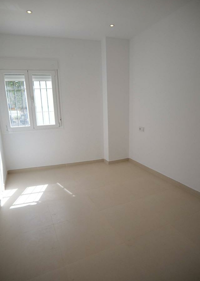 2-bedroom Flat In Ronda, Spain (68 M²)