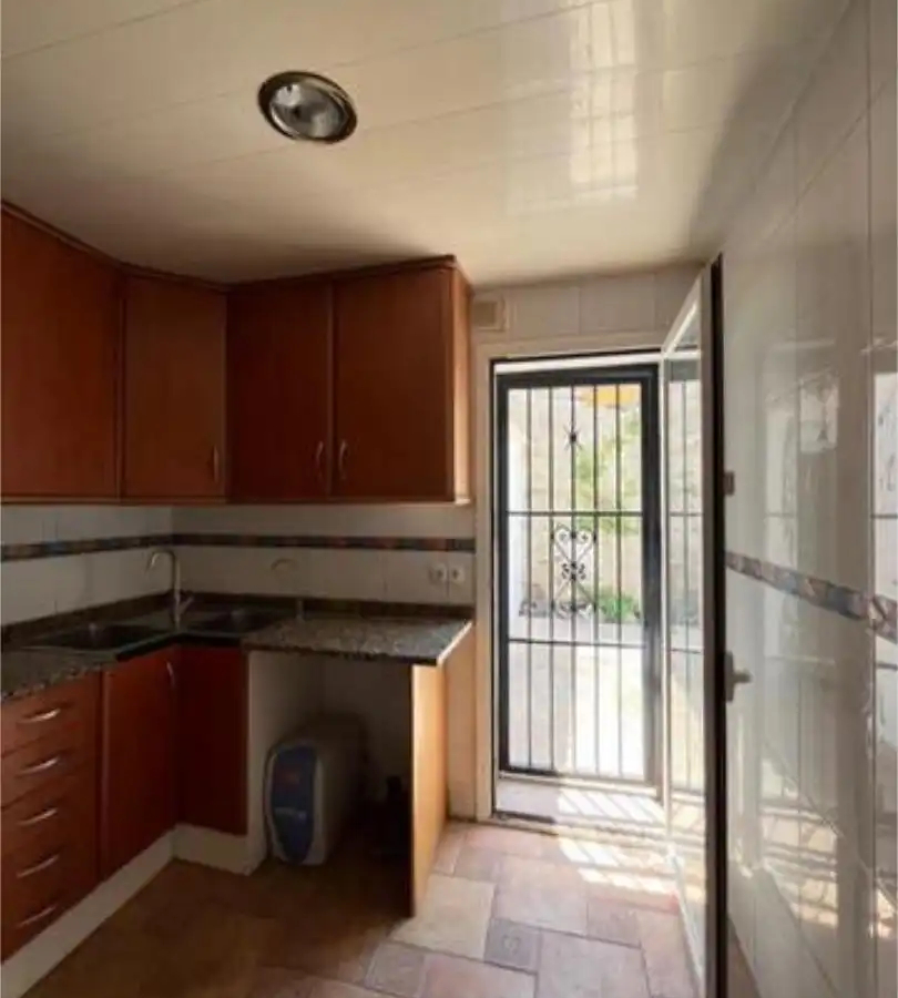 4-bedroom House In Maçanet De La Selva, Spain (200 M²)