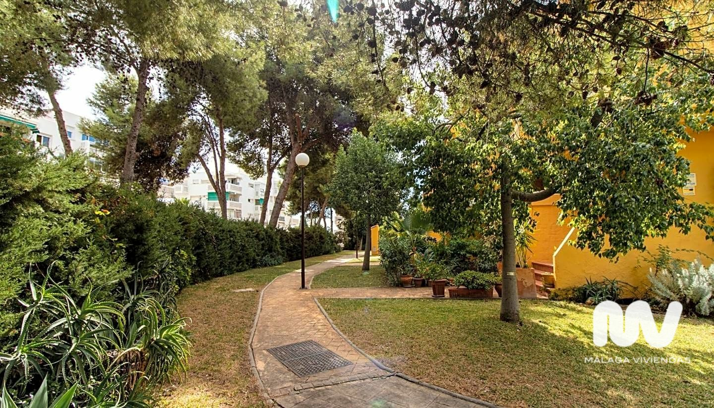 5-bedroom Villa In Estepona, Spain (330 M²)