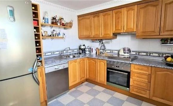 3-bedroom Terraced House In L’alfas Del Pi, Spain (140 M²)