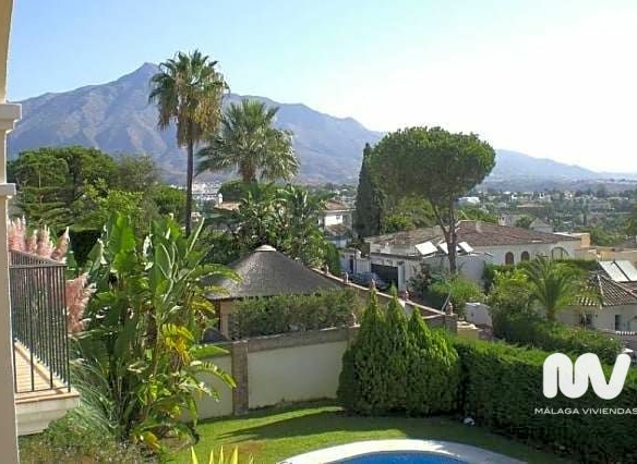 6-bedroom Villa In Marbella, Spain (592 M²)