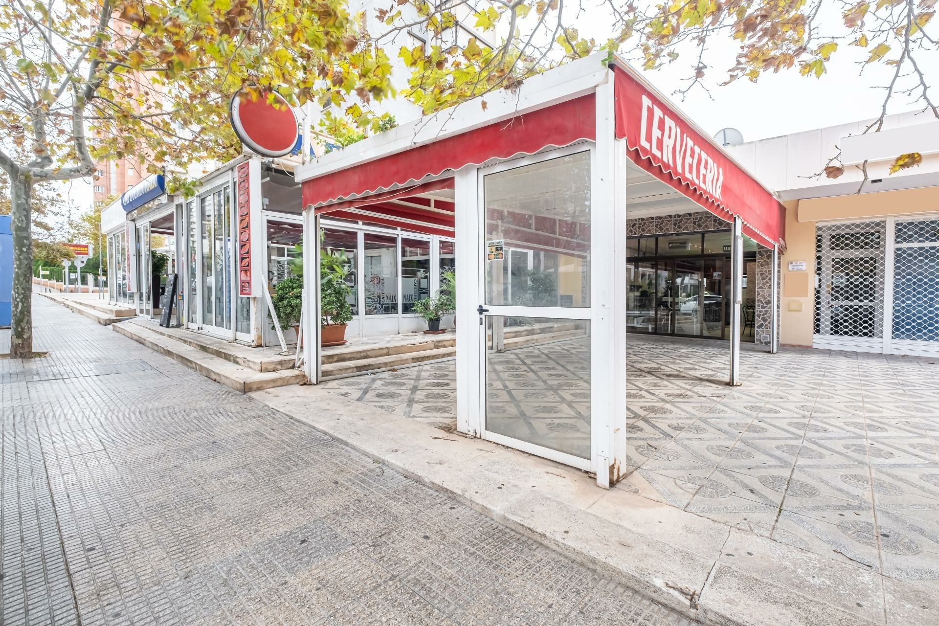 Business In Benidorm, Spain (72 M²)