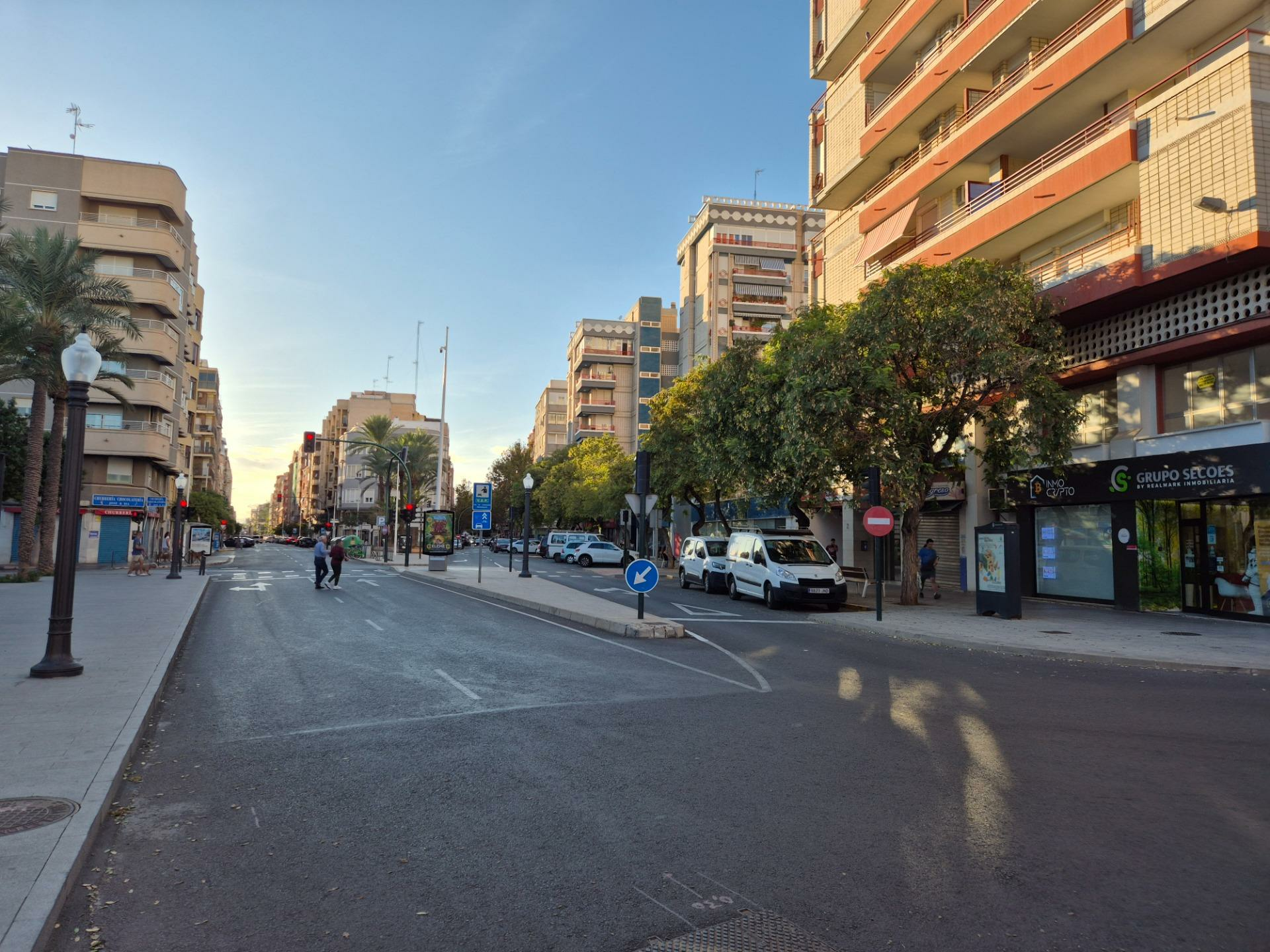 6-13-52d910 3-bedroom Flat In Elche, Spain (96 M²)