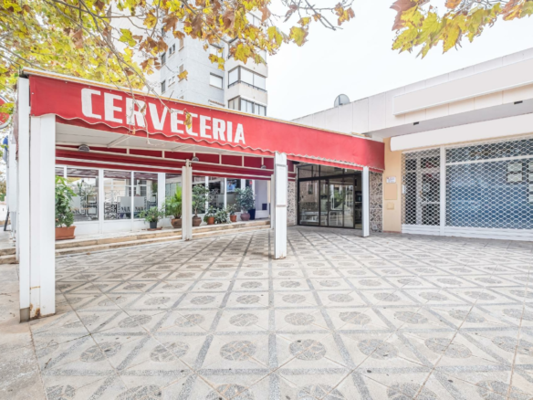 Business In Benidorm, Spain (72 M²)
