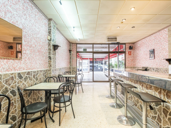 Business In Benidorm, Spain (72 M²)