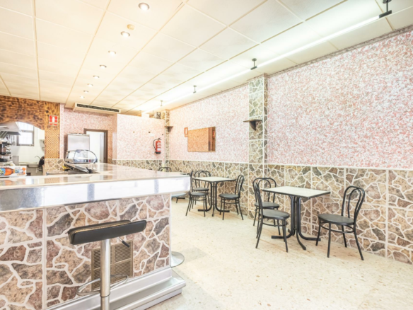 Business In Benidorm, Spain (72 M²)