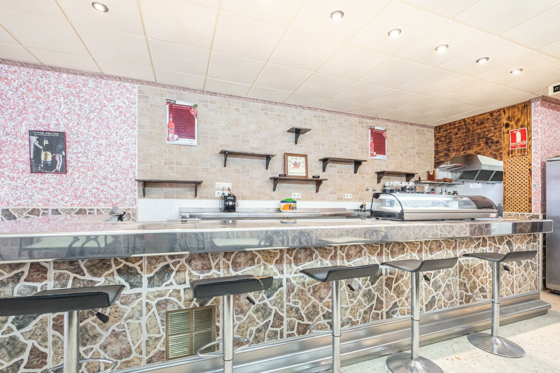 Business In Benidorm, Spain (72 M²)