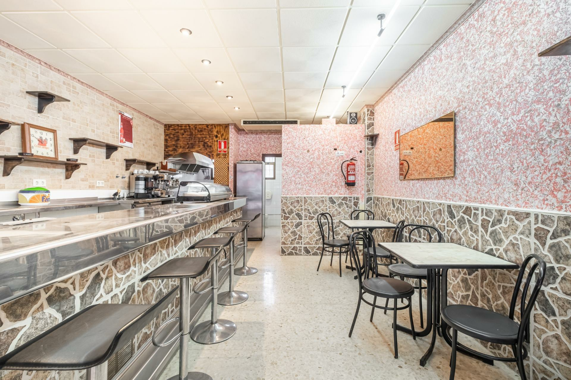 Business In Benidorm, Spain (72 M²)