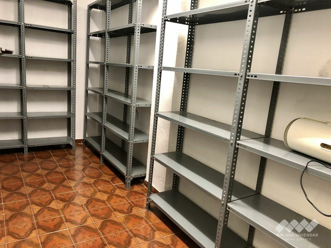 3-bedroom Shop In Torremolinos, Spain (260 M²)