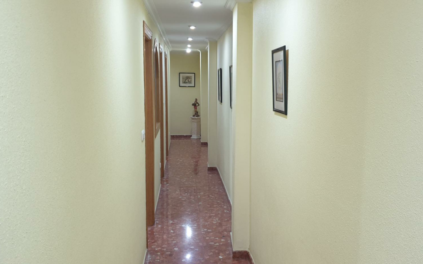 3-bedroom Flat In Elche, Spain (110 M²)