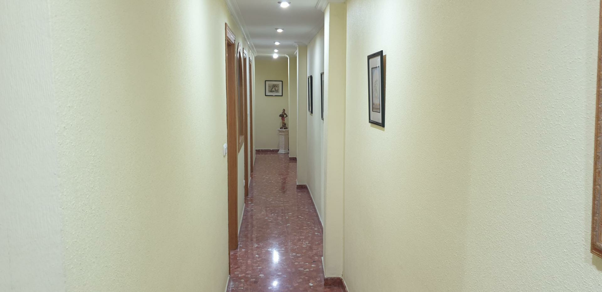 3-bedroom Flat In Elche, Spain (110 M²)