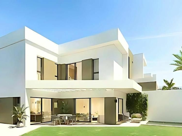 4-bedroom Semidetached In Alhaurín De La Torre, Spain (220 M²)