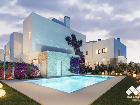 3-bedroom Attached In Málaga, Spain (128 M²)